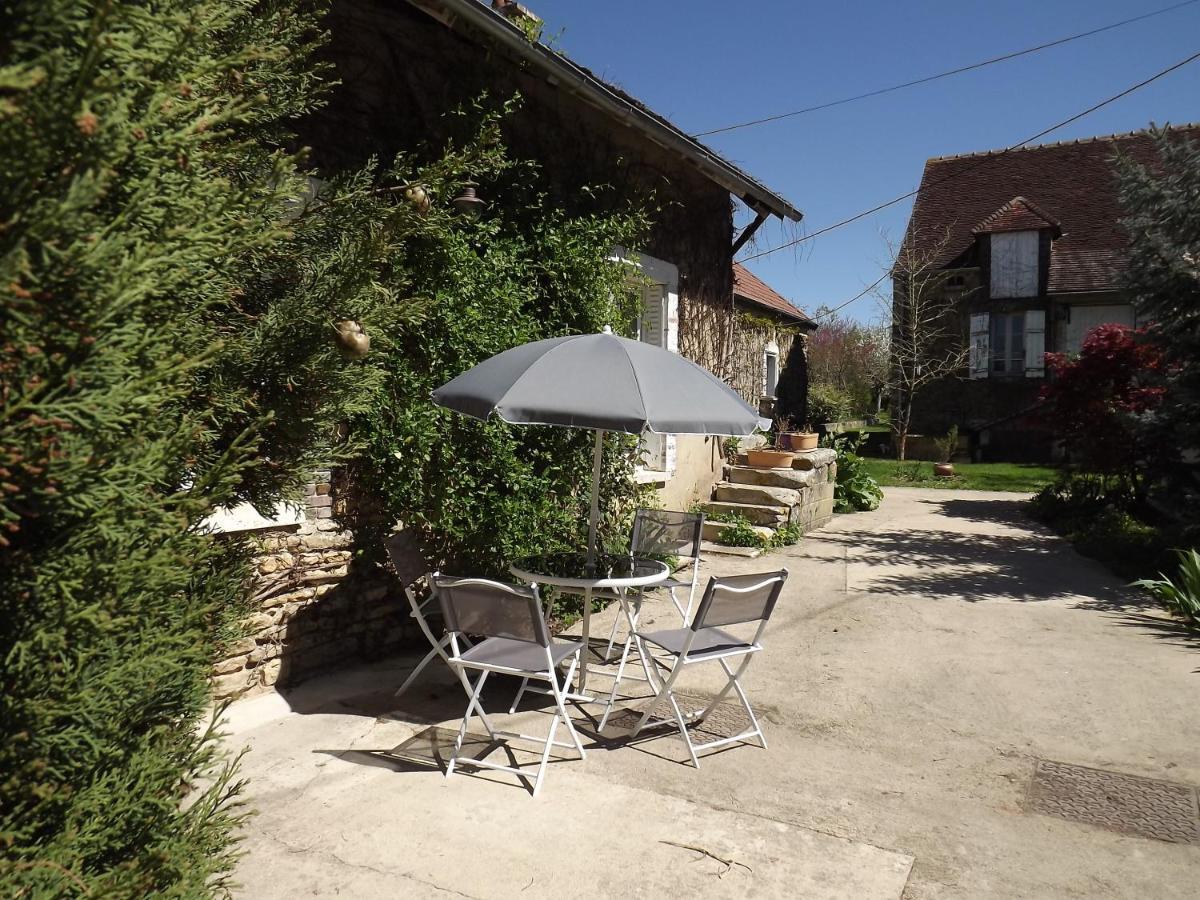 Отель L'Instant... Marolles-sous-Lignieres Экстерьер фото